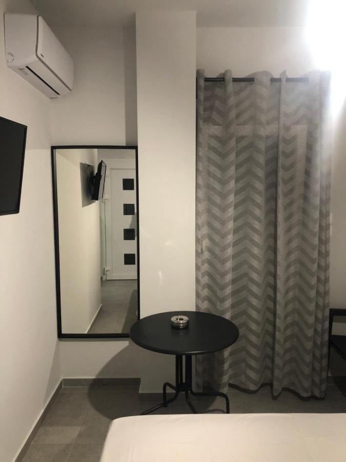 페프코초리 Black In Square Flats 아파트 외부 사진